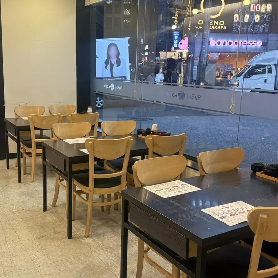 스시마이우 선릉역점 다인석 테이블 전경