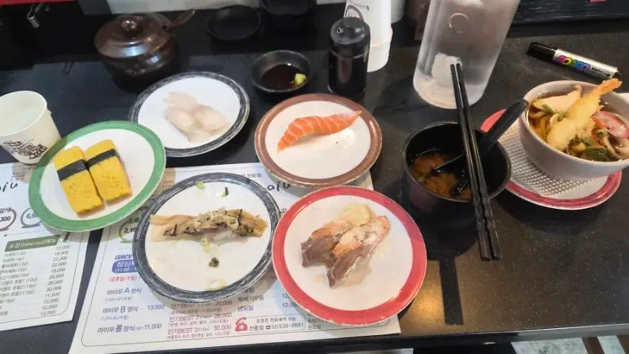 선릉로93길 회전초밥 간판