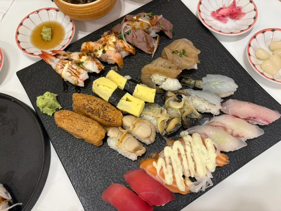 The 26-piece Family Sushi Set platter