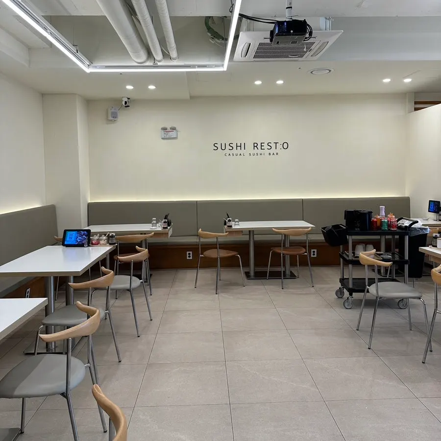 스시레스토 세종소담 본점 홀 전경
