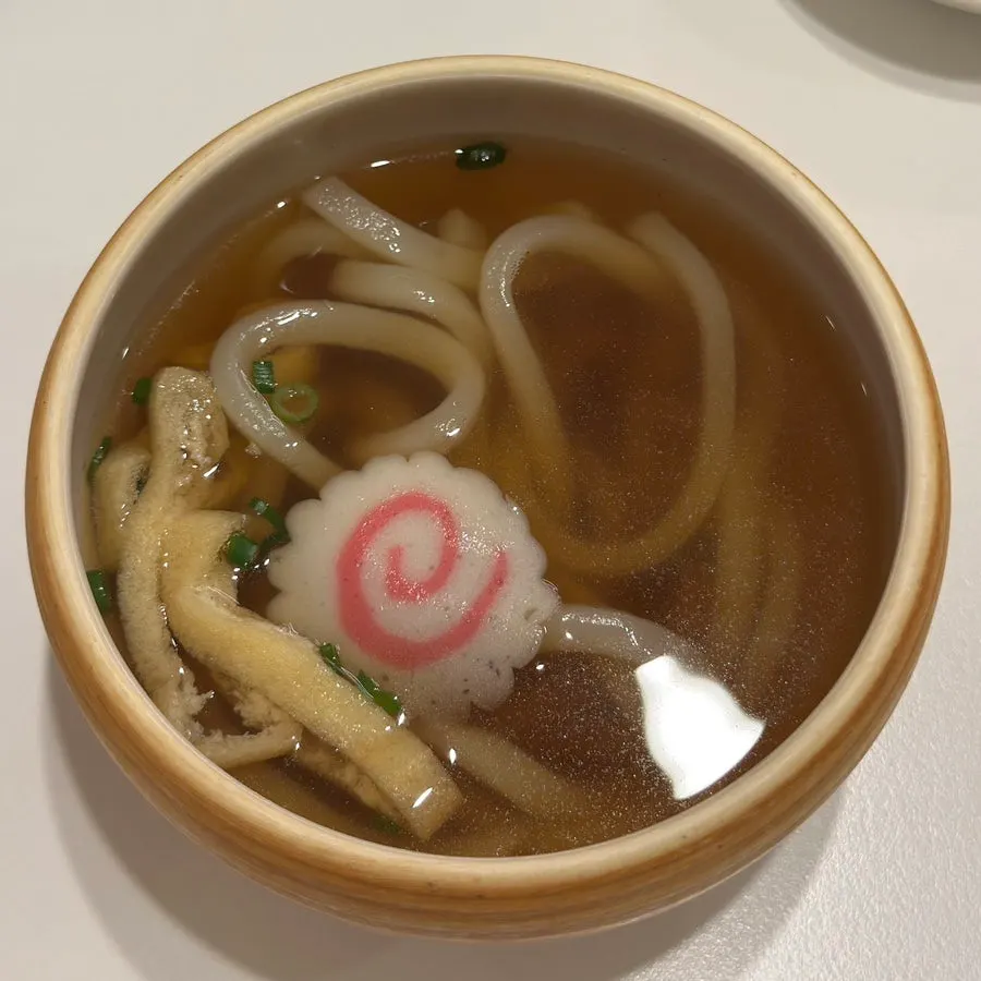 기본 찬으로 나온 샐러드