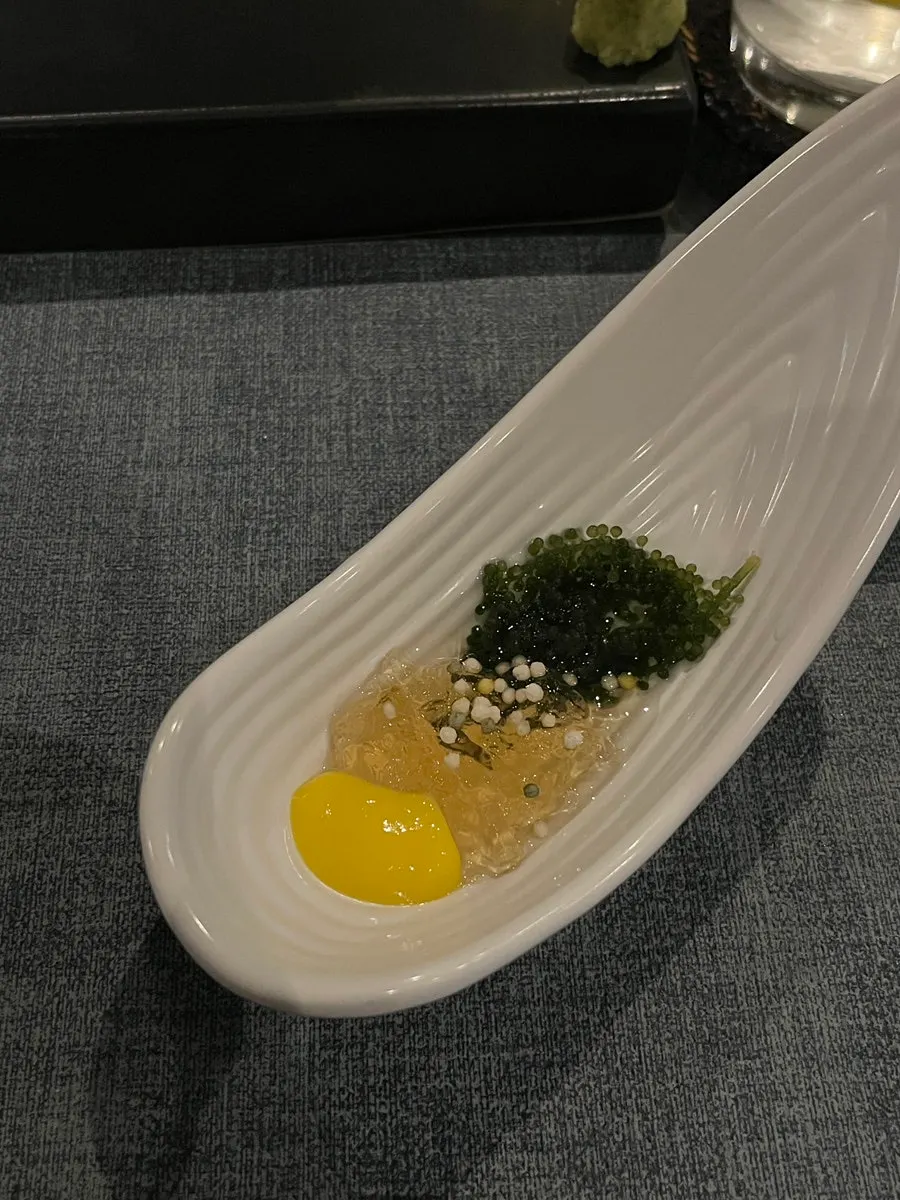 오키나와 모즈쿠와 단새우 방울토마토 에피타이저