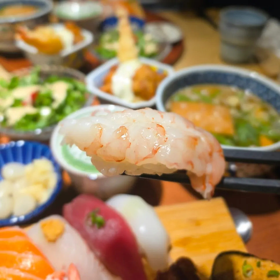 Sushi set including ankimo and sweet shrimp