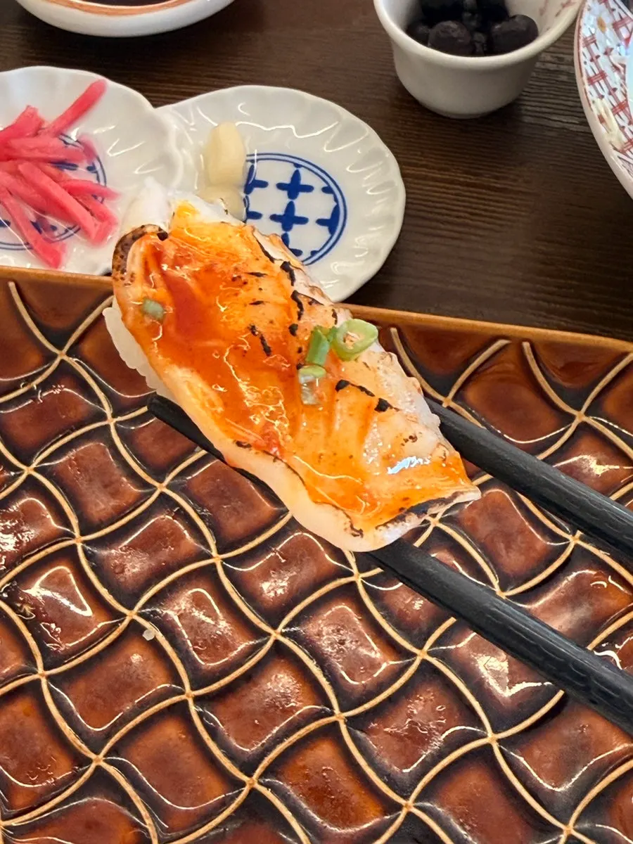 Plain fried tofu sushi without smoky char