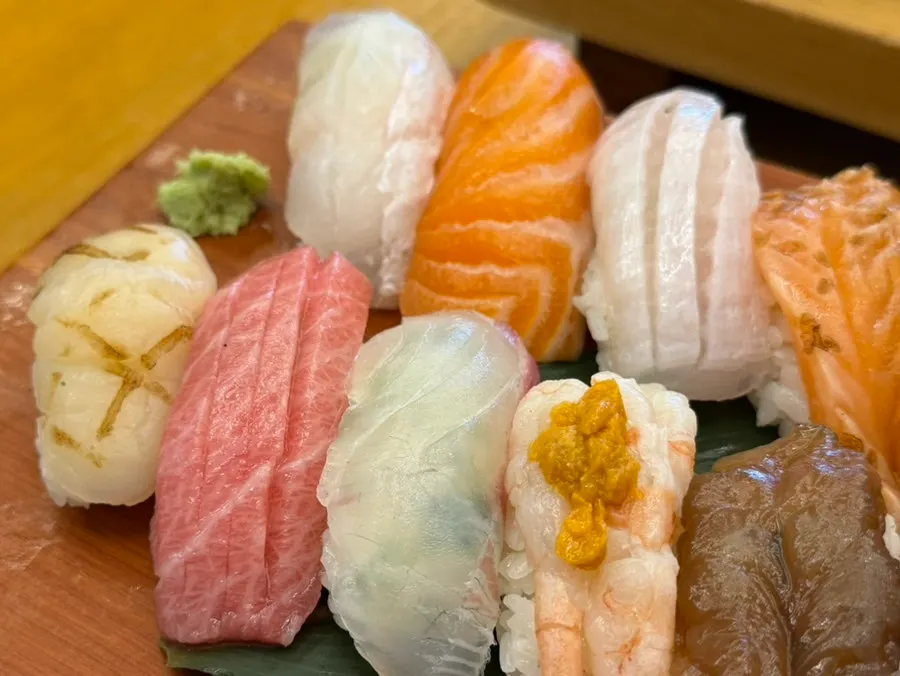 Grilled Assorted Sushi 10-piece plate with grilled salmon and engawa