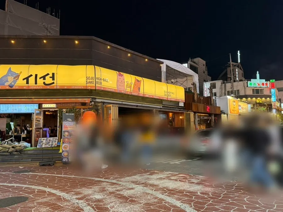 Street view of the Bangi-dong food alley