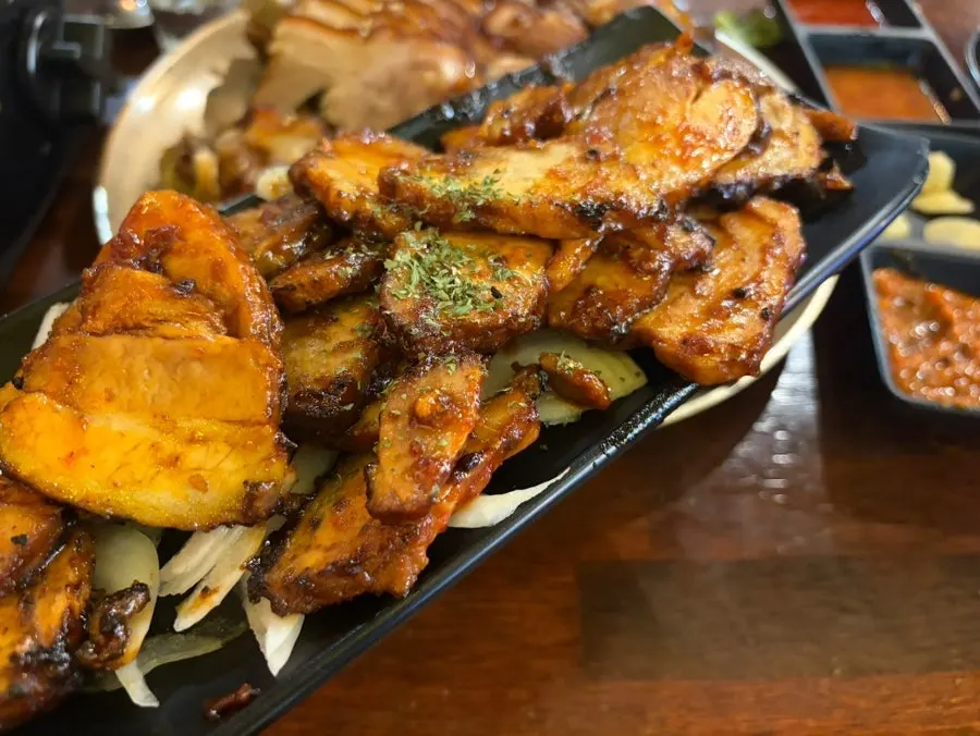 Mini spicy bossam served with jokbal