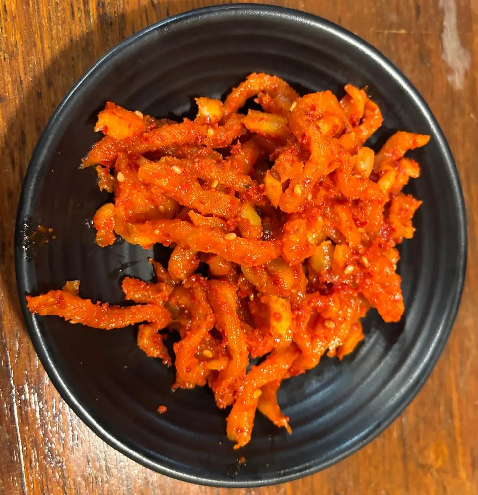 Basic side dishes served first