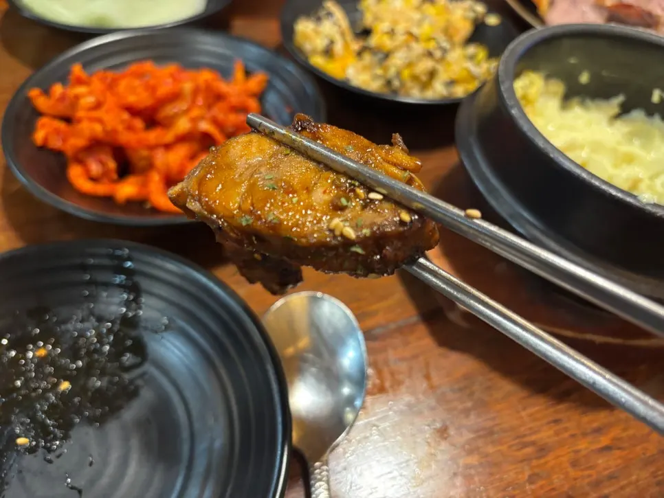 Plate of spicy sauced fire jokbal
