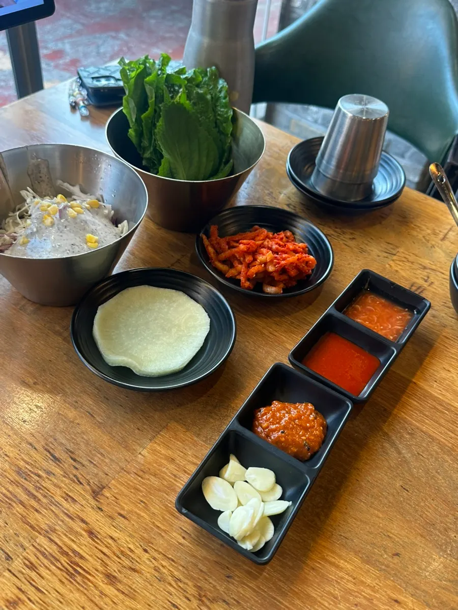 Ordering area with the jokbal menu