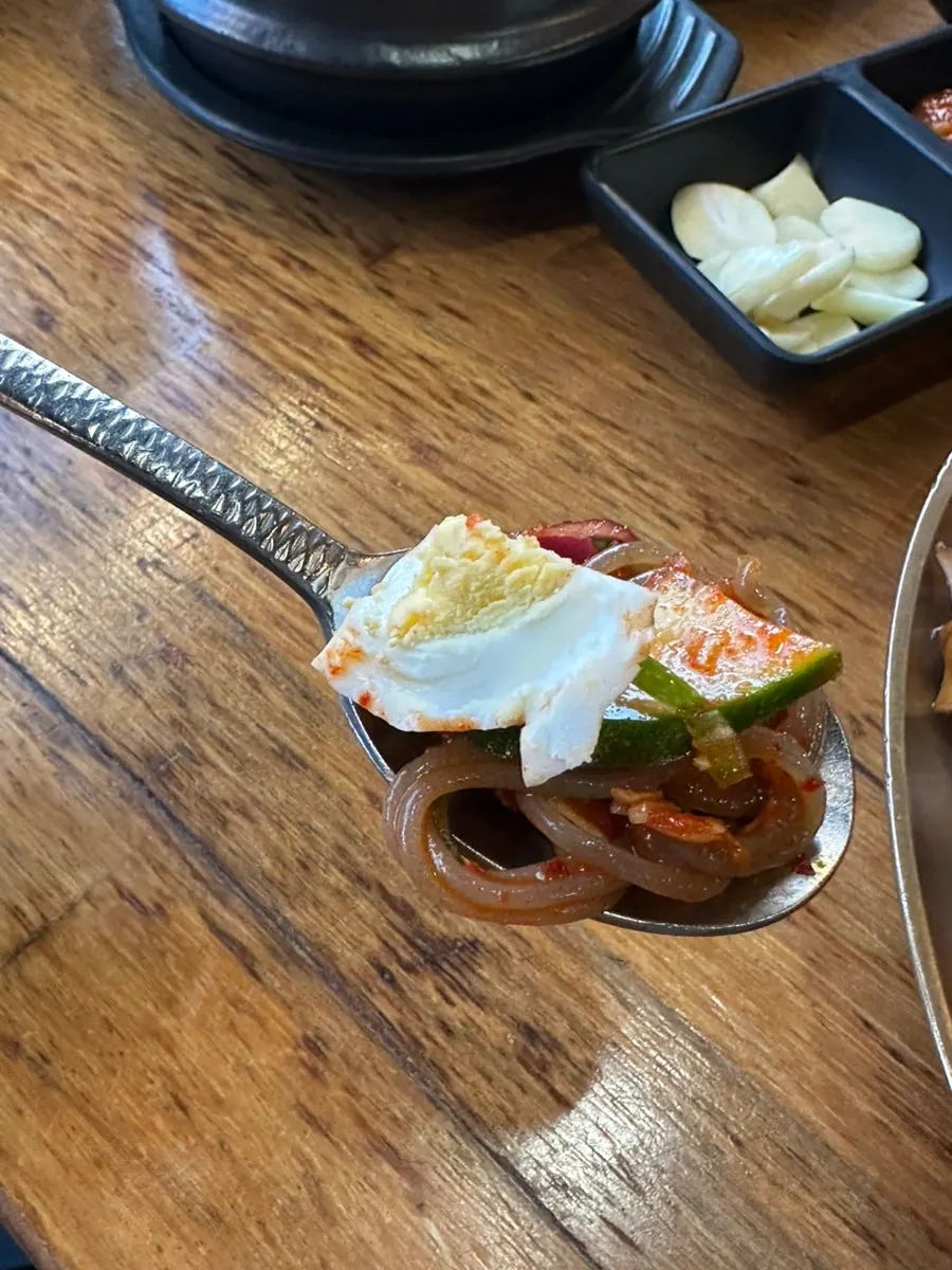 Sesame-oil-scented bibim makguksu