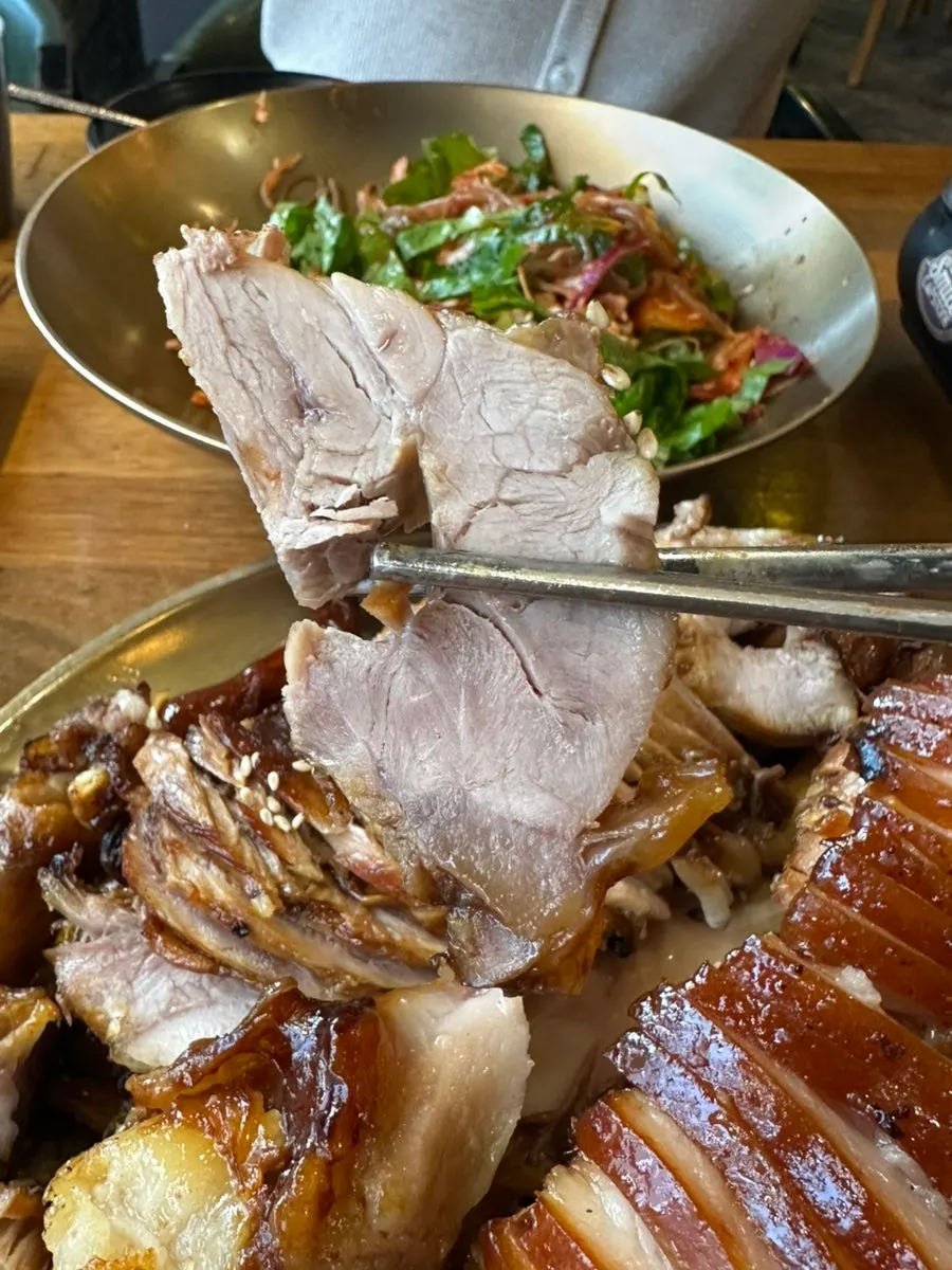 Jokbal with lean meat and collagen-rich pieces