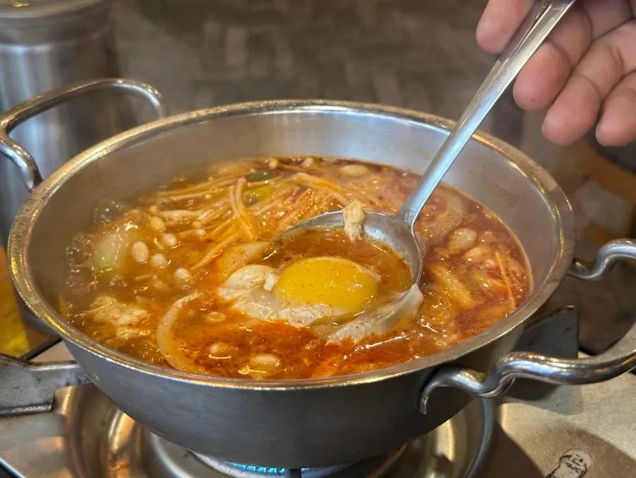 매콤한 양념의 보쌈