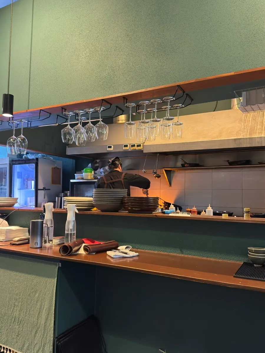 Open kitchen at Suwanjigu Form