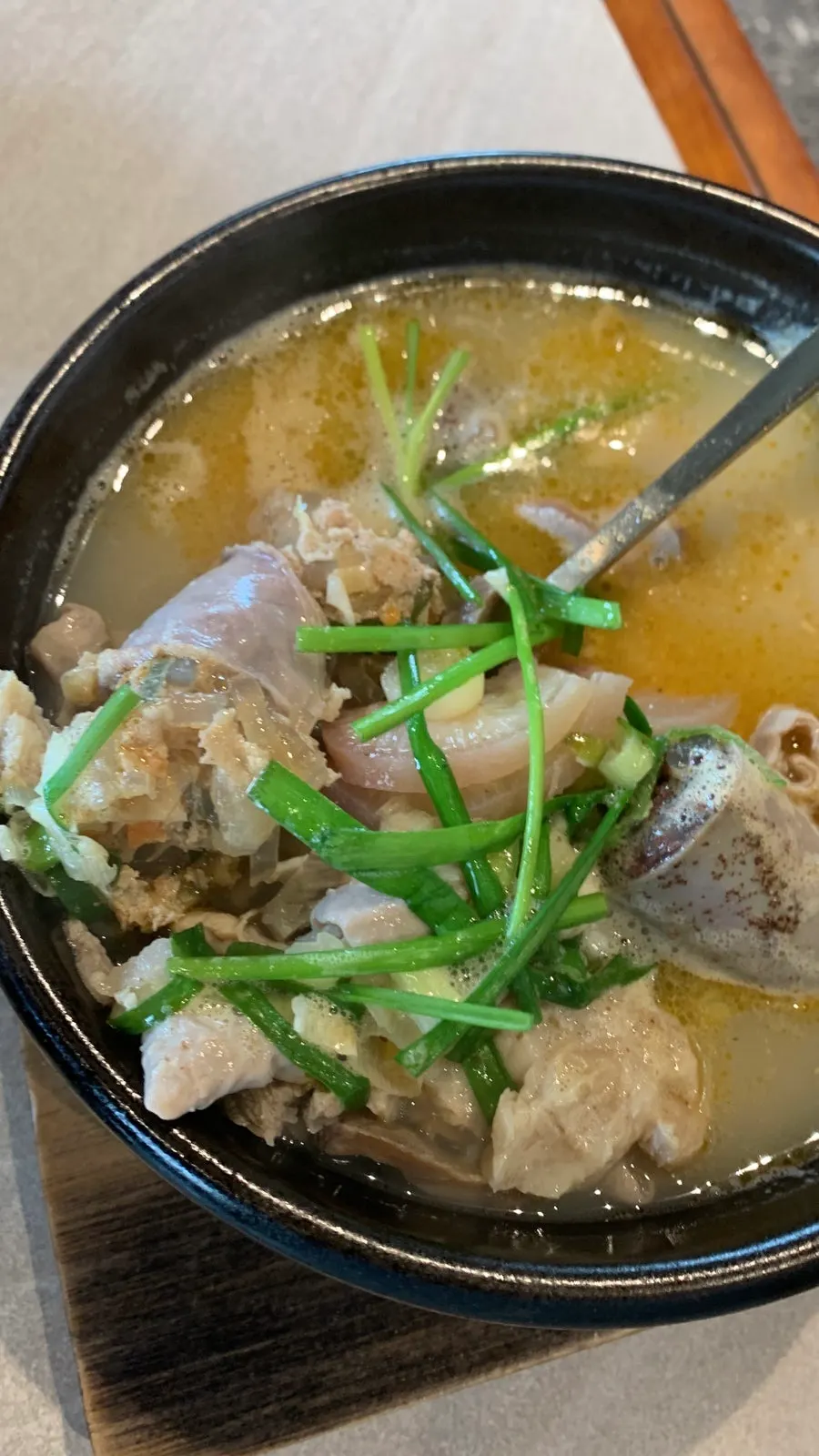 Gat sundae-guk and suyuk set meal components