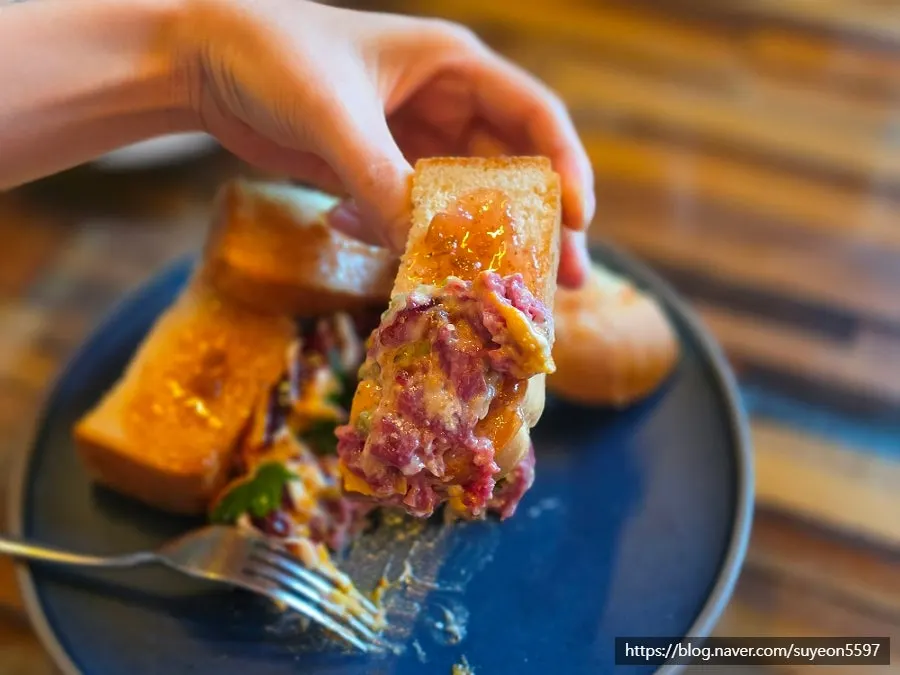 Korean beef tartare with brioche
