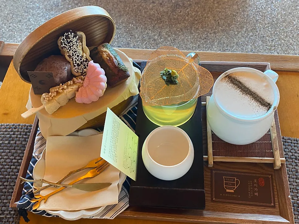 Table with ordered tea and dessert