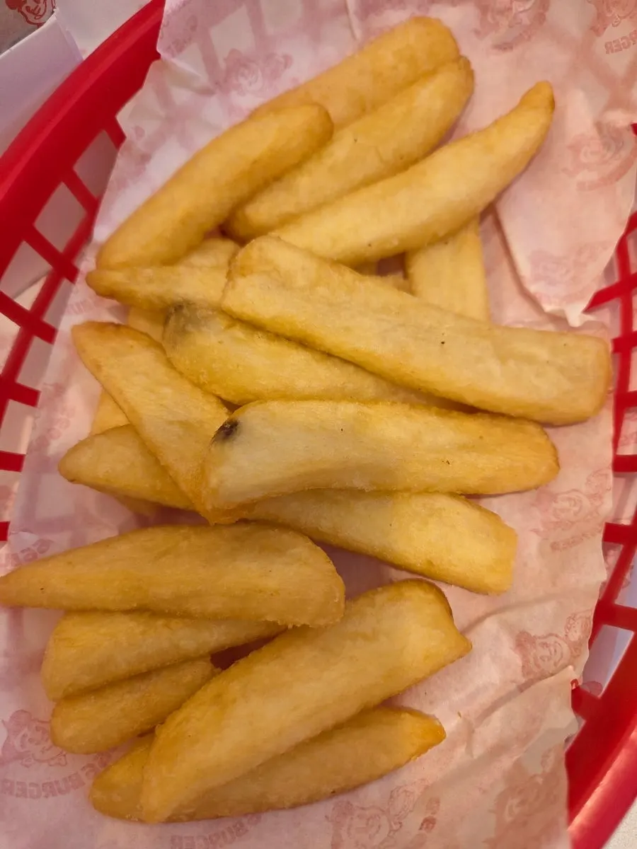 Kentang goreng bergaya tebal
