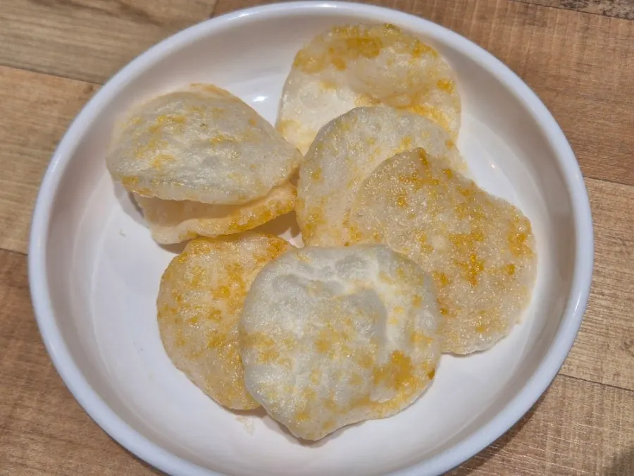 Complimentary rice crackers