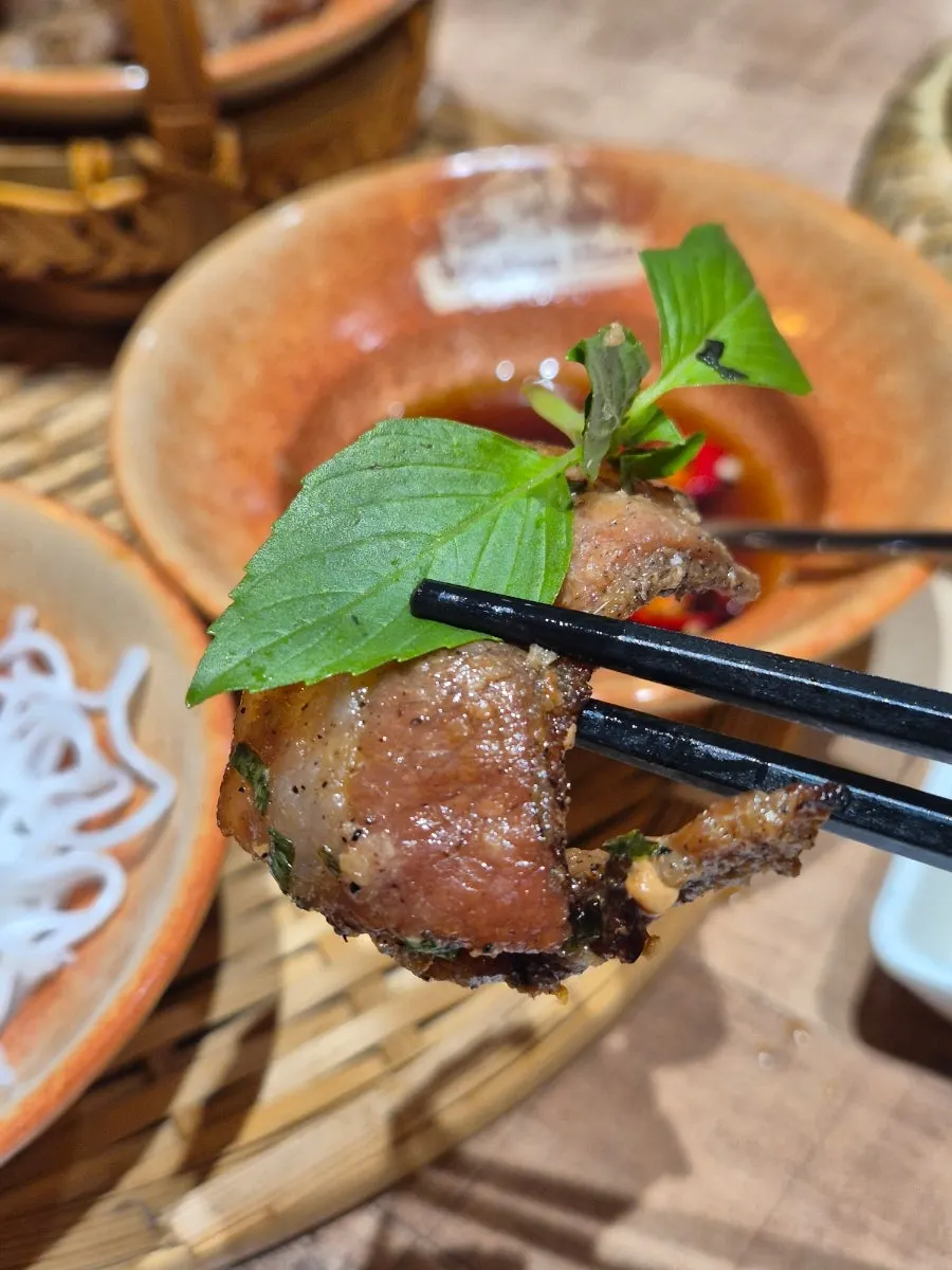 Aromatic herbs served with bun cha