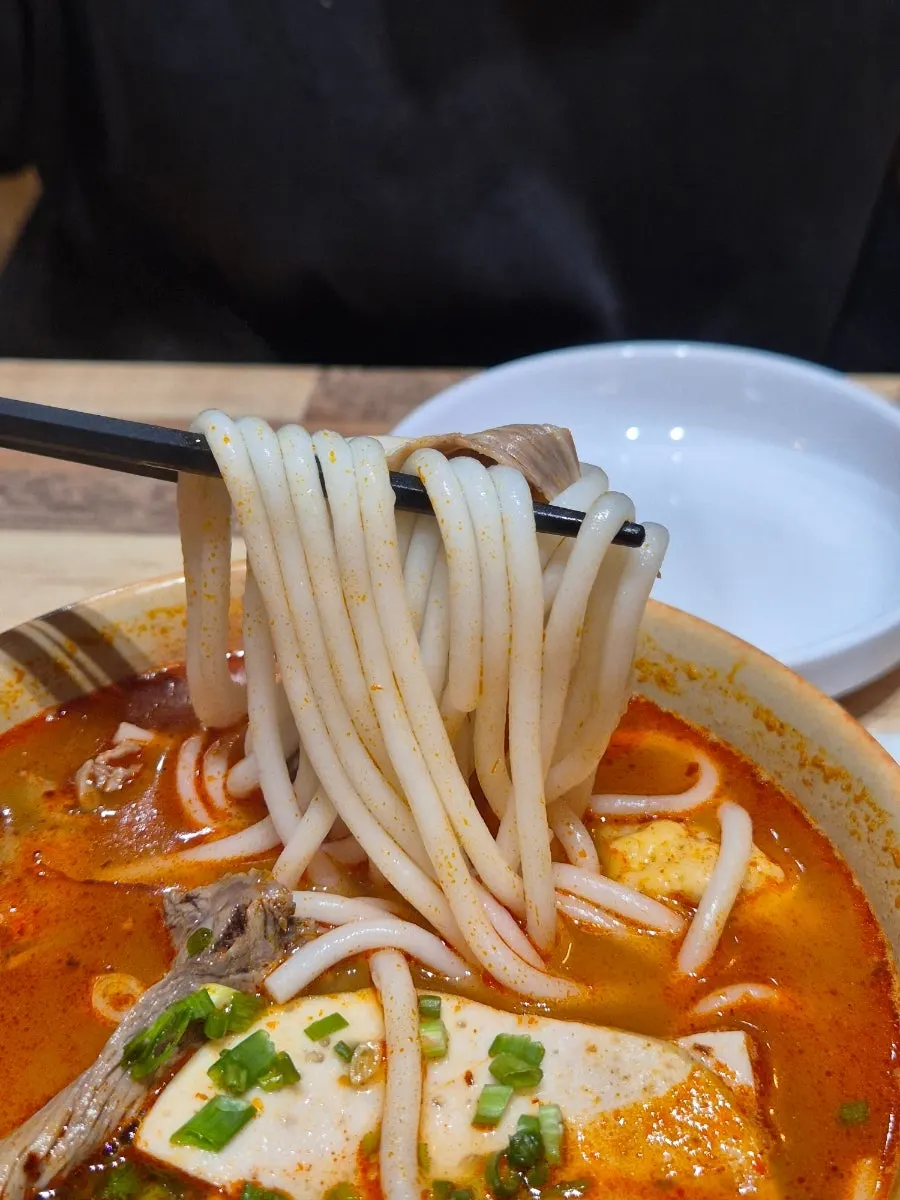 Bun bo Hue with thick noodles