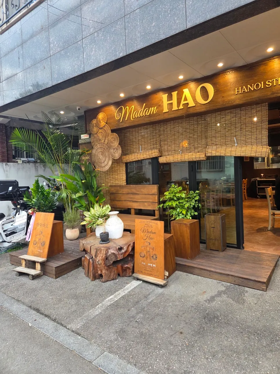 Parking space beside Madam Hao