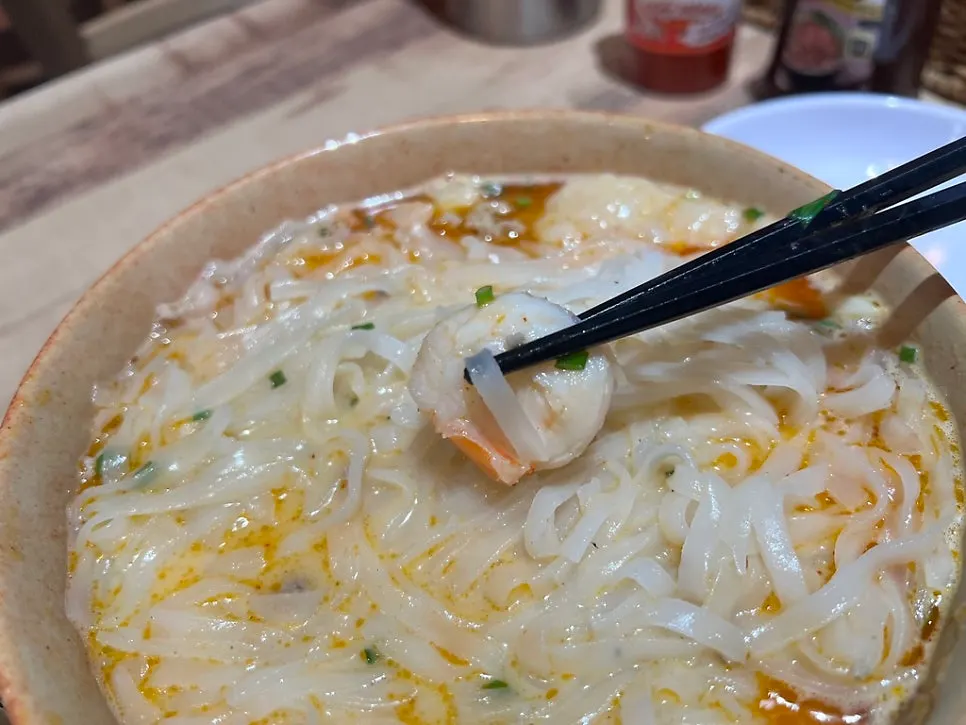 Noodles lifted from Madam Hao's tom yum pho