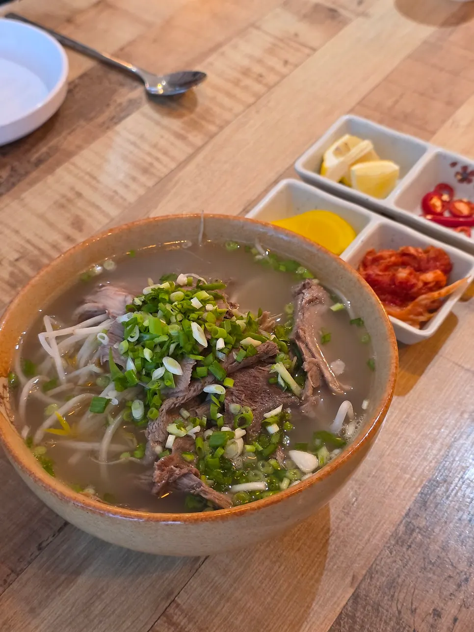 마담하오 양지 쌀국수 한 그릇