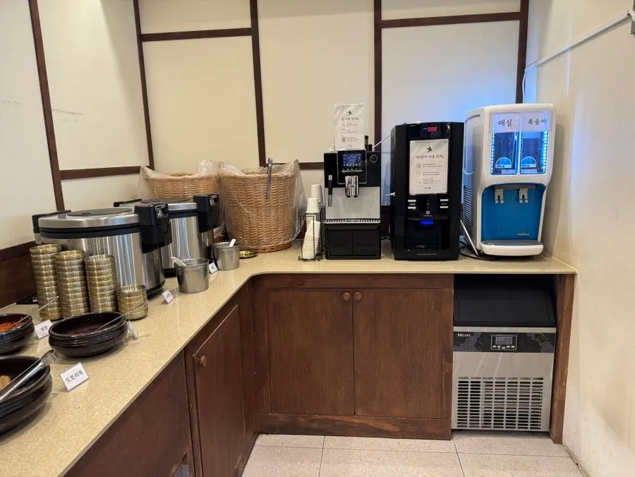 Refill corner with barley rice, white rice, and drinks