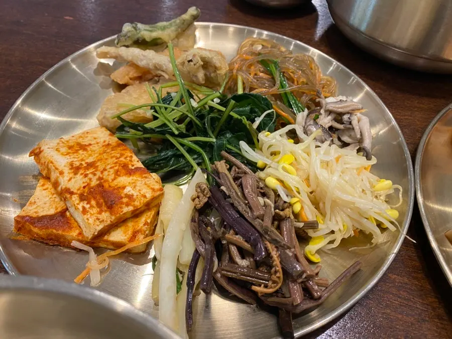 Soy sauce pork main dish with wire-rack aroma