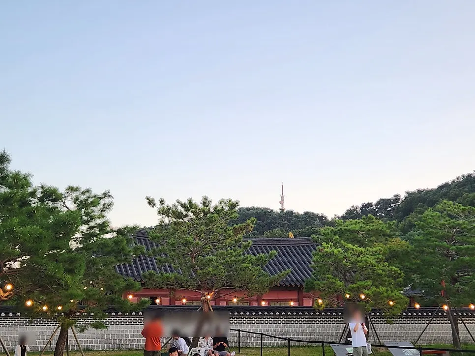 Hwaseong Haenggung, a great spot for a date in Suwon