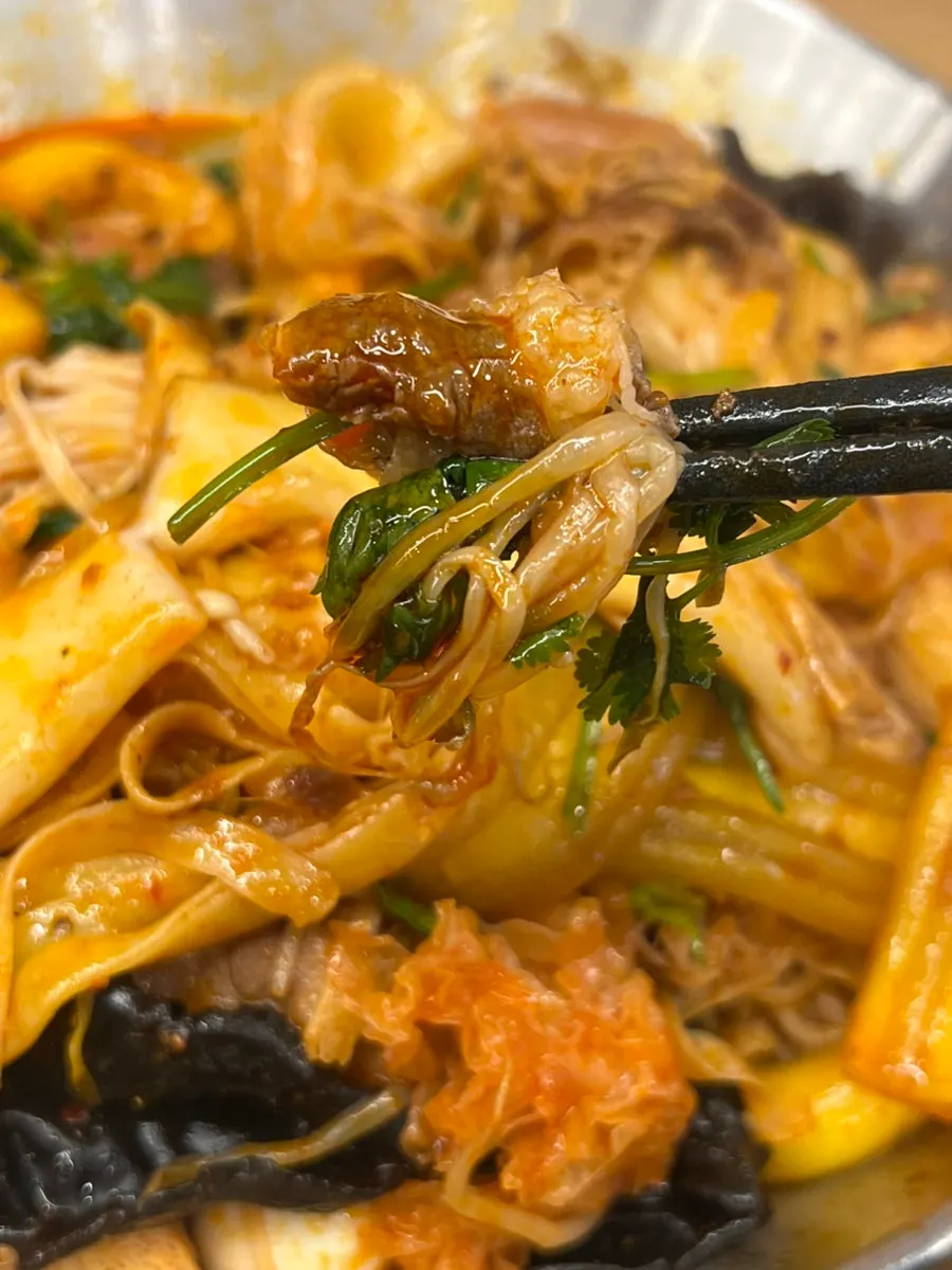 라유로 얼얼한 맛을 더한 샹궈