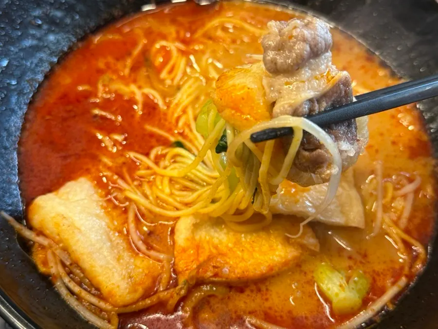 0.5단계, 1.5단계, 2.5단계 마라탕 세 그릇