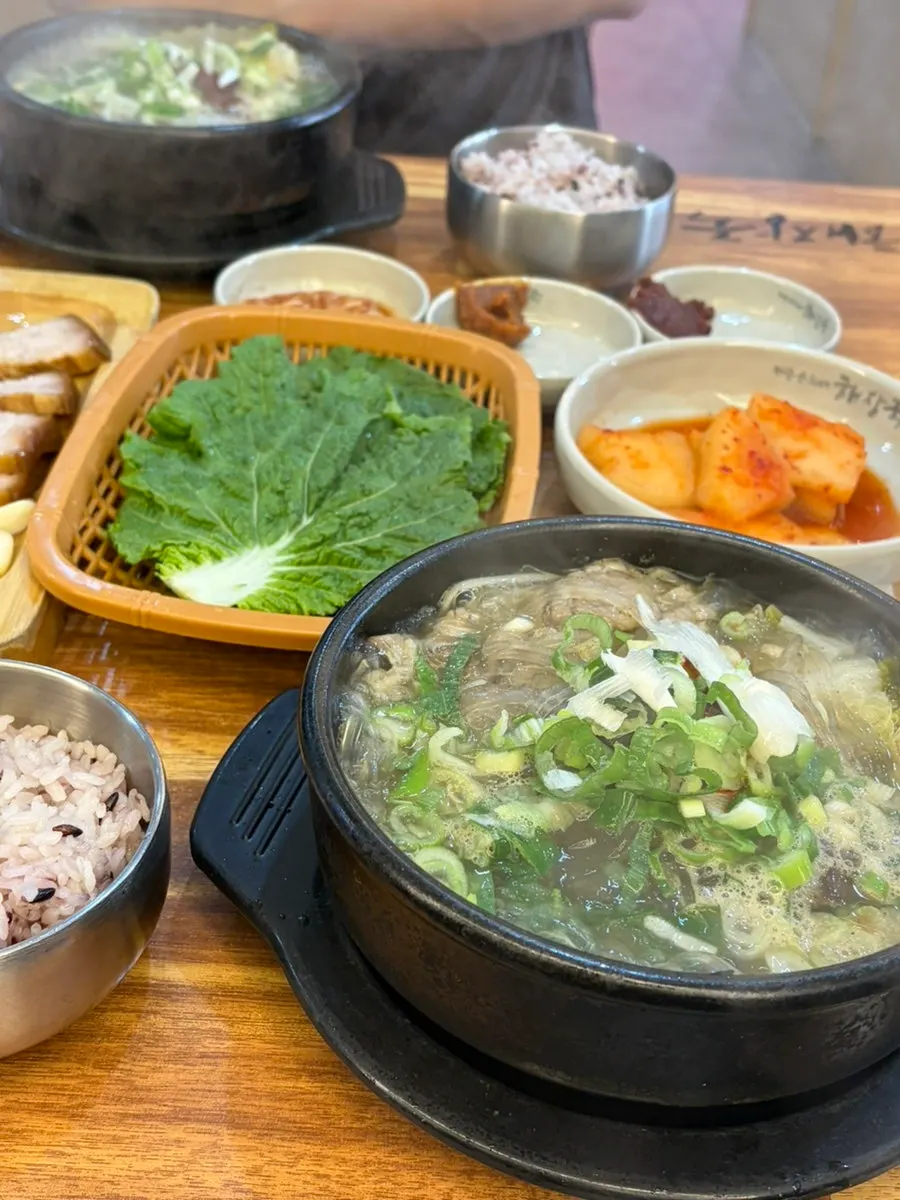 Hangover soup served in a stone pot