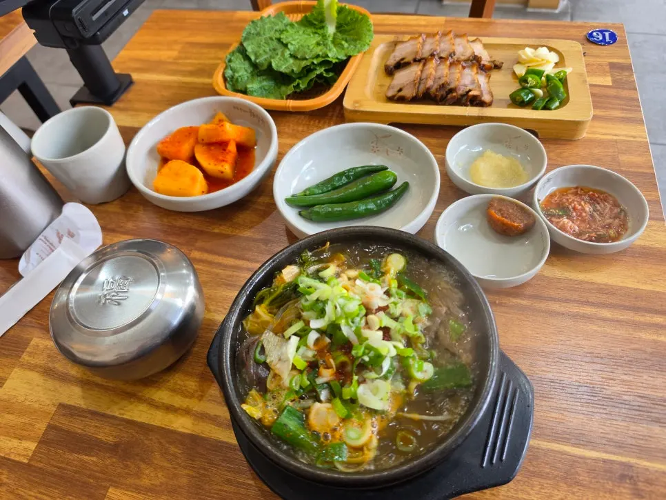 Solo table set up with food