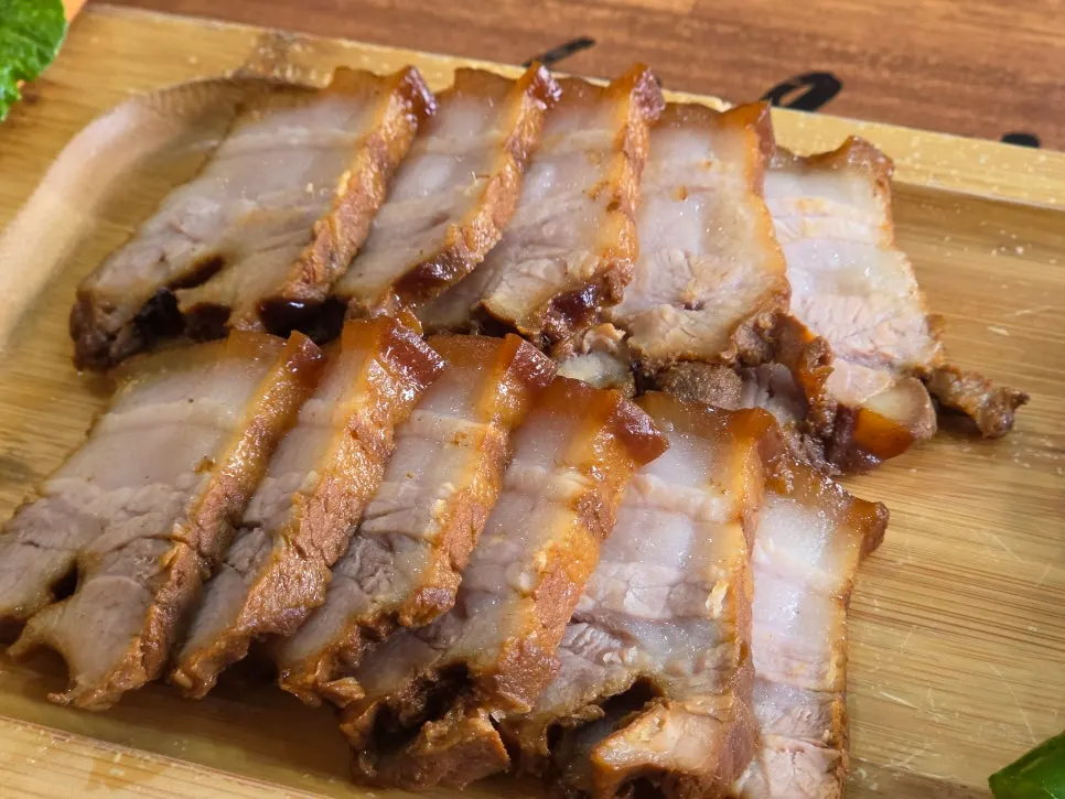 Haejangguk served alongside dombe pork