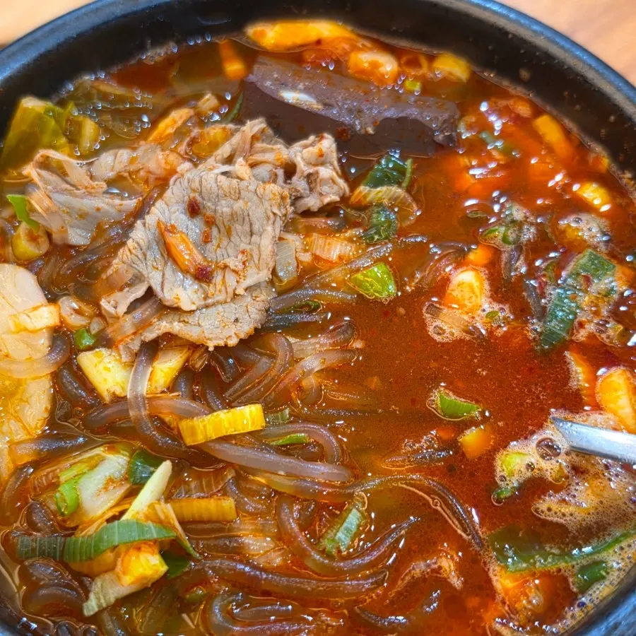 A bowl of haejangguk (basic) with blood cubes and ugeoji