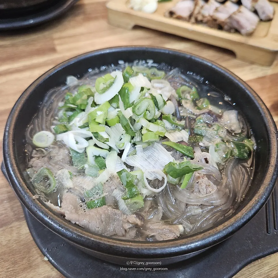 A bowl of haejangguk without blood tofu