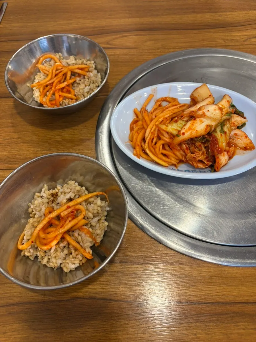 Barley rice served before the main dish
