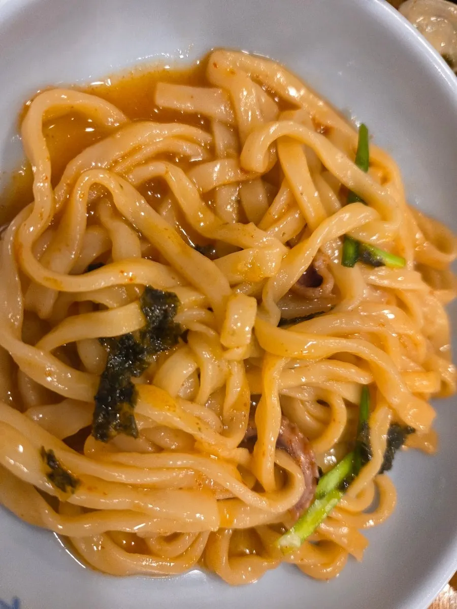 Kal-nakji broth and noodles with octopus and clams
