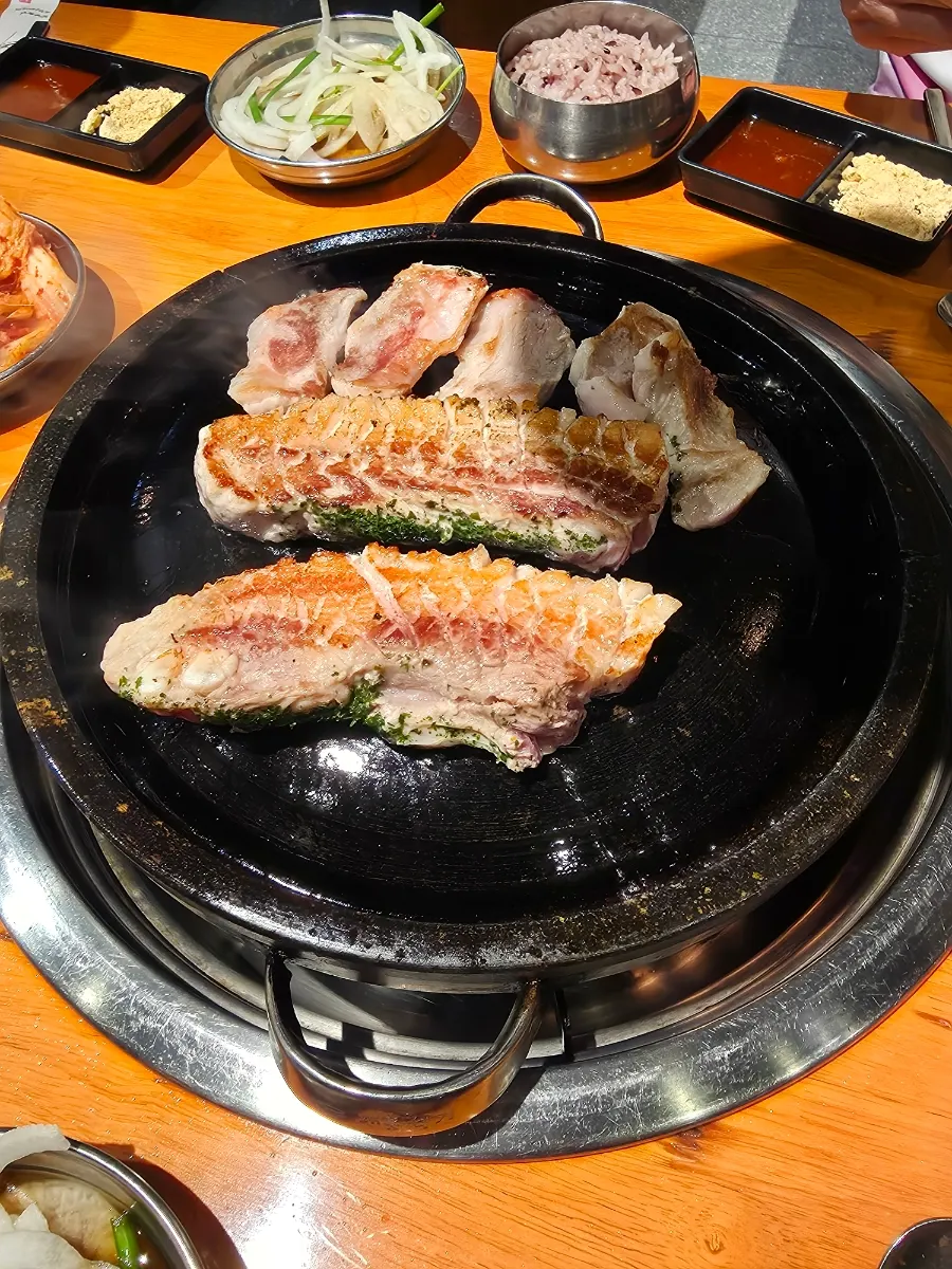 수원 인계동 고기집 부모님과 칼삼겹살, 도적 수원점