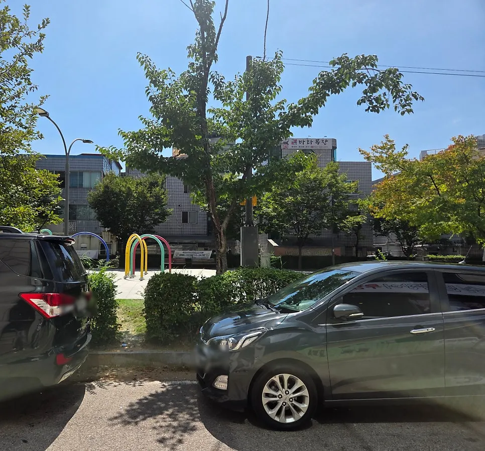 Exterior of the Songnim Bok Jangeo Suwon Main Branch building