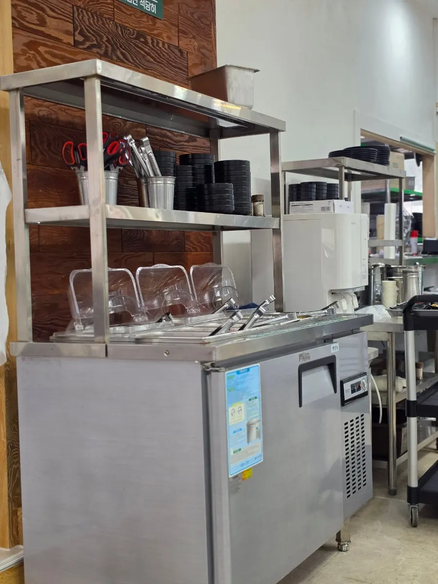The self-serve bar corner in the restaurant