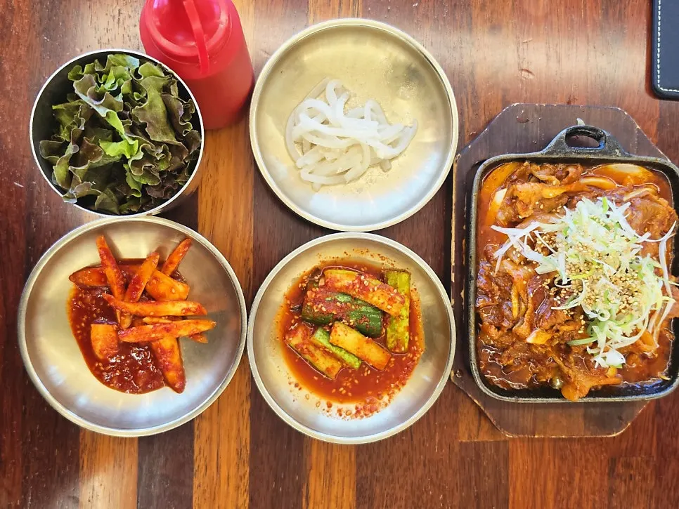 명품정식 상차림 구성