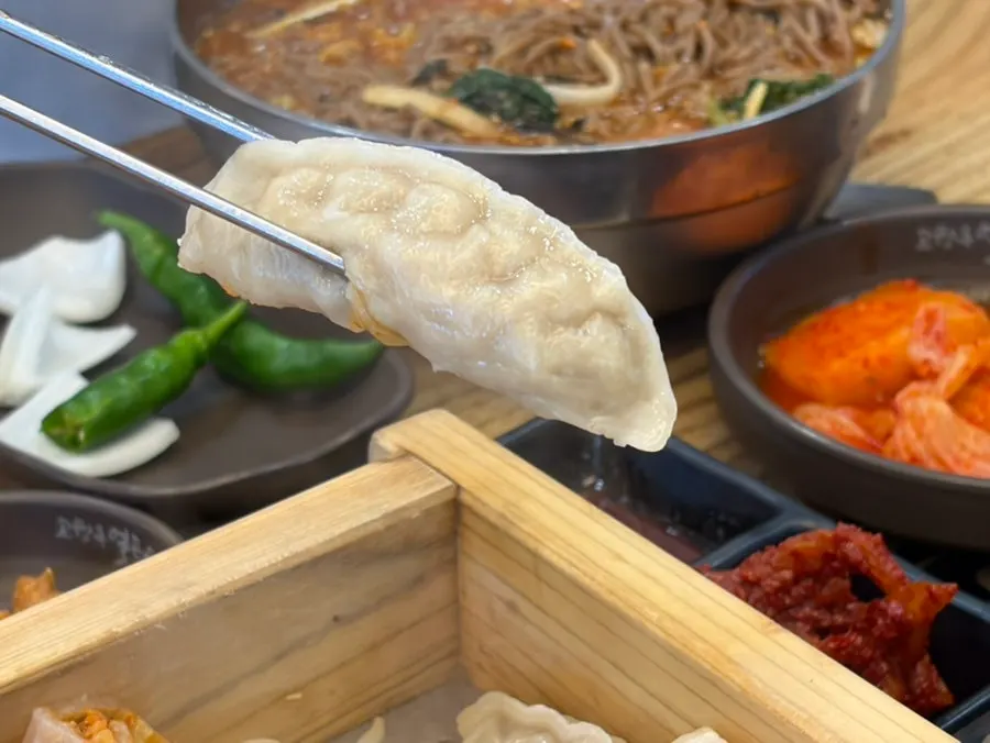 Boiled pork and accompaniments in the hinoki assortment