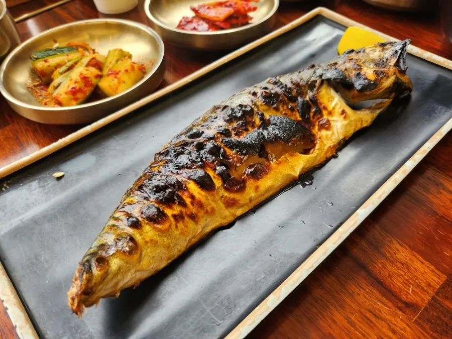 Grilled mackerel, the first dish served