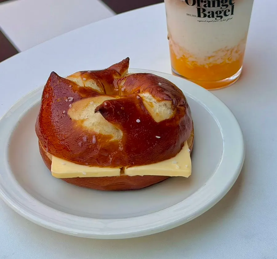 Cross-section of the Laugen bagel showing the butter