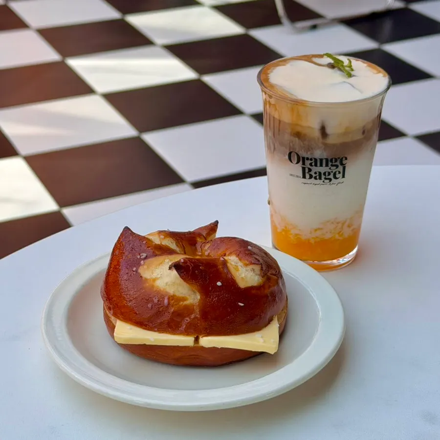 Laugen bagel paired with Orange Bianco