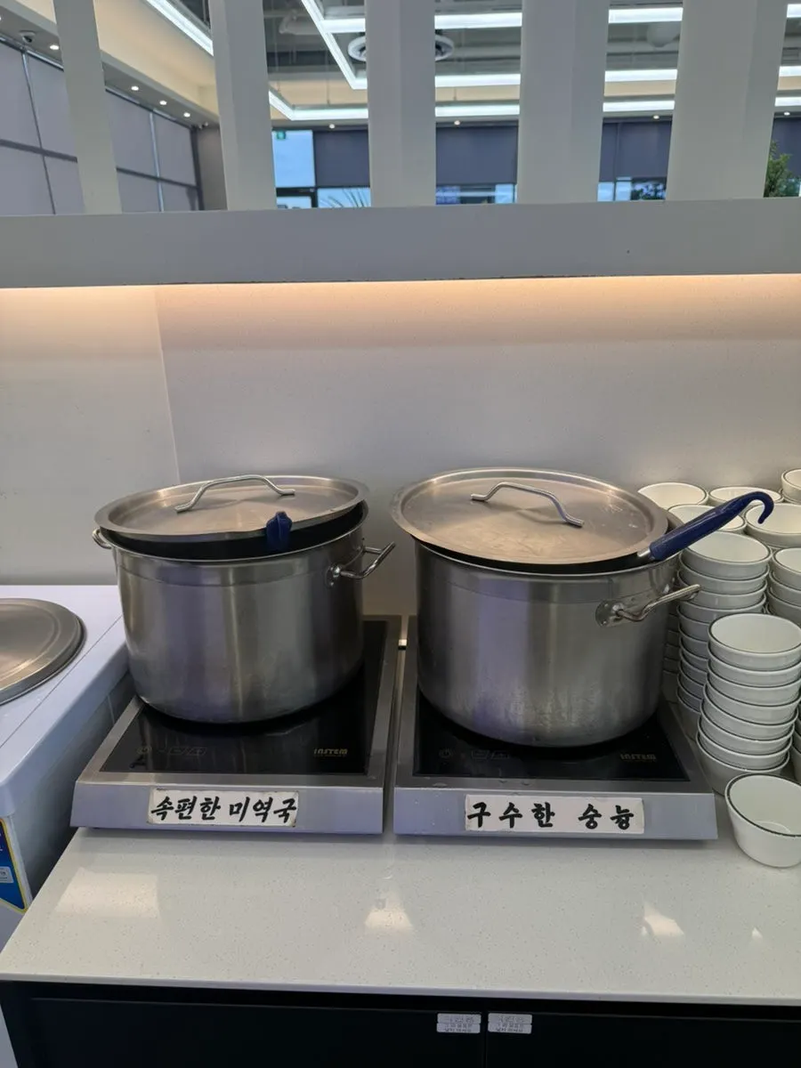 Clean and well-organized self-serve banchan bar