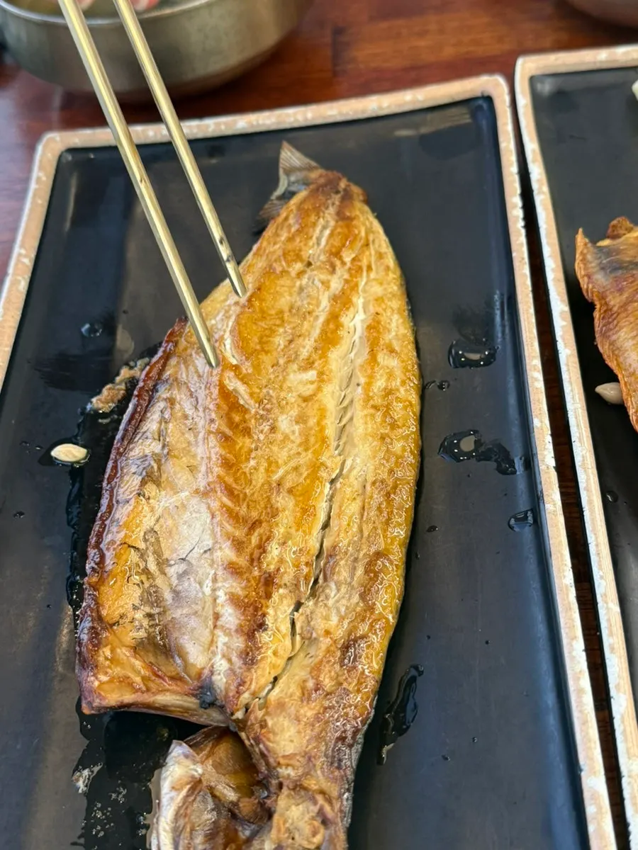 Close-up of grilled bakdae flesh